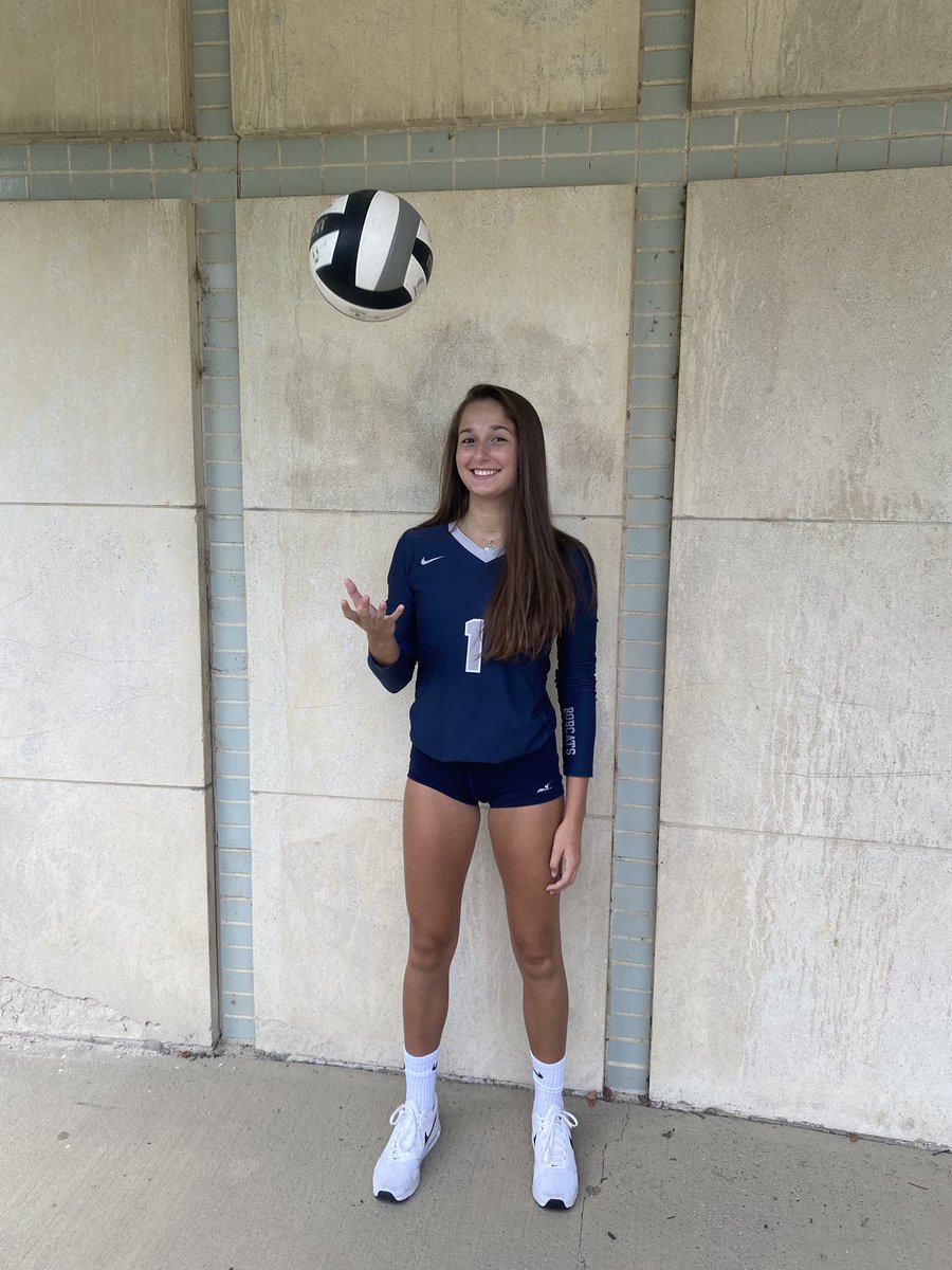 FYIimsoSLY's tweet photo. This senior will be having a volleyball season! Wooohooo! 💙🏐🤍 https://t.co/sKEPywK0by