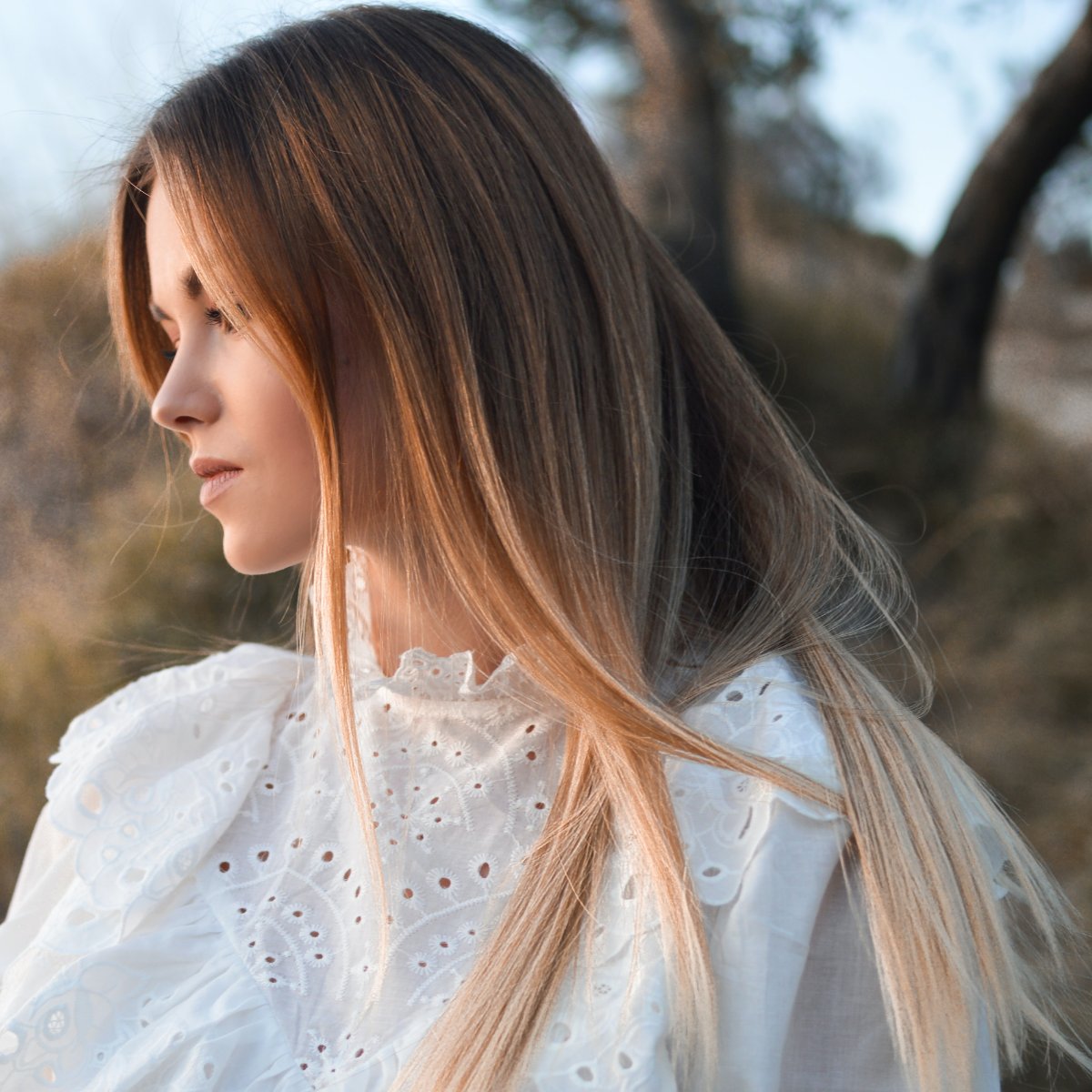 procarehairfoil's tweet photo. Balayage is back! We’re seeing lots of demand for our bayalage dispenser and we’re seeing some beautiful results. Share some with us #procarepros
#procare #procarepros #balayage #foilayage #behindthechair #modernsalon #hairdresserlife https://t.co/pqICa8QbeN