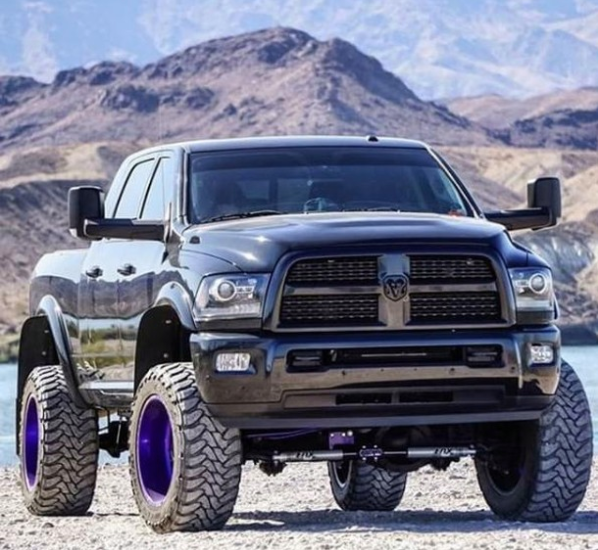 universitydodge's tweet photo. Nothing wrong with spoiling yourself from time to time!
.
.
📸: @_sauvinracing_
.
.
#guts #glory #beast #trucks #fun #ramtrucks #ram #ramfam #power #ramnation #pickuptrucks #gutsgloryram #ramstyle #RAM #1500 #2500 #3500 #truckdaily https://t.co/QQdbMEZ7KS