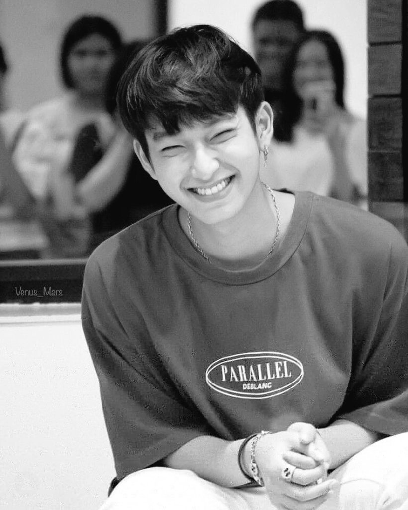 mthaween's tweet photo. #OhmWin - oneshoot au.
Secuil cerita Chimon Opas-iamkajorn punya sahabat Ohm Pawat yang sialnya merangkap jadi pacar sang kakak ㅡWin Metawin Opas-iamkajorn.
⚠️ kinda little bit 🔞 https://t.co/IOfJqEUuhT