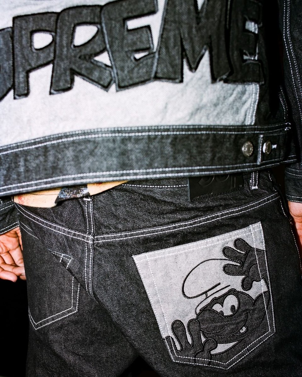 HYPEBEAST's tweet photo. Early look at the upcoming #Smurfs x #Supreme collaboration. Stay tuned for more info.⁠
Photo: Supreme https://t.co/M2oJibcN5b