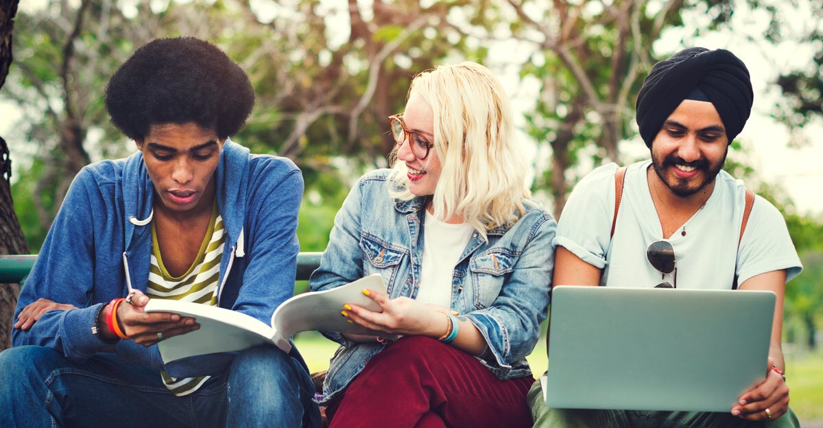 SIMAacademy's tweet photo. Today for #IYD2020 we want to take a moment to thank all of our 73,000+ #students using #SIMAClassroom who are actively building a better, more inclusive and just world everyday just through their participation in pursuing global citizenship. We are in awe of you! 🙏 https://t.co/xR50E6wSSN