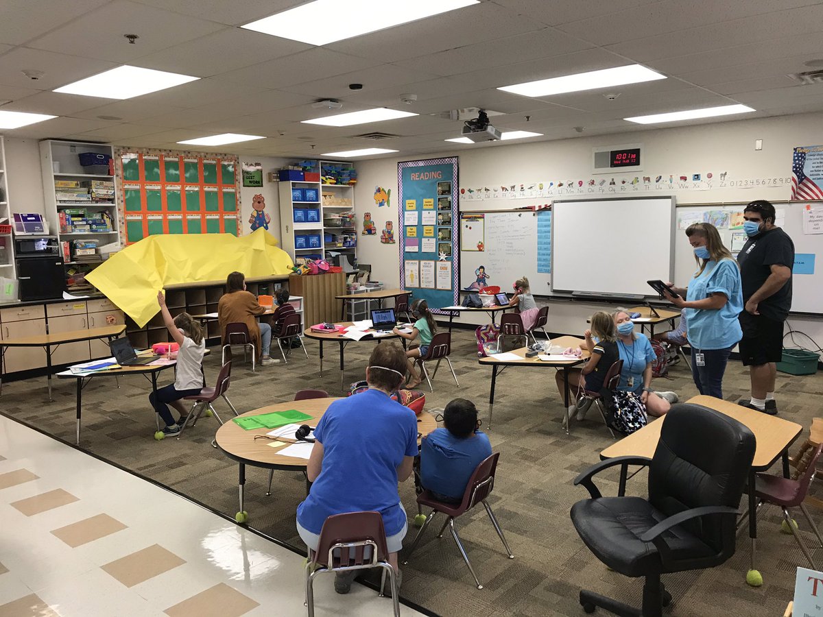 DrFinchDVUSD's tweet photo. The @LegendSprings @DVUSD #Leopards are working hard in #Kindergarten and #Staycation   #APlusSchool https://t.co/wdiViVPedv