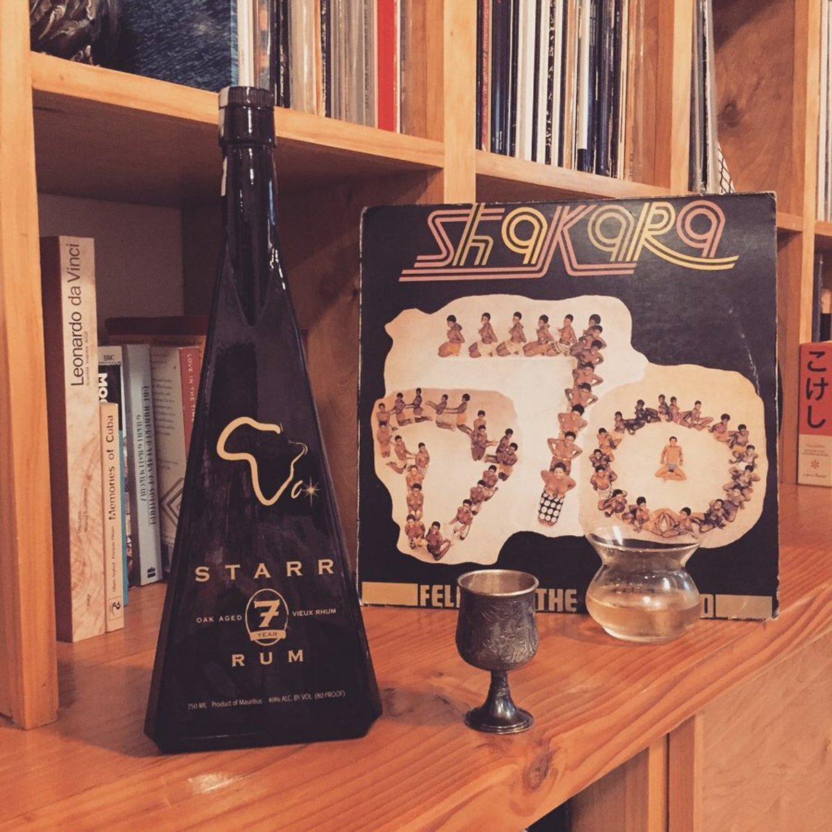 TASTE matters. 💯
<a href="/STARRrum/">STARR rum</a>

‘RECORDS &amp; RUM’ pairing 🔥

courtesy of edwin houghton @copperandwax

#allSTARR #STARR7 #fela #felakuti #africa #rum #madeinMAURITIUS #STARRrum

✨field to bottle, single estate rum made by hand in mauritius✨