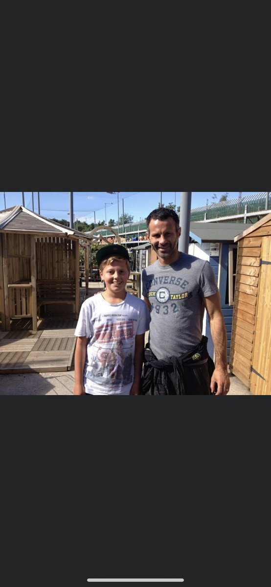 Giggs in B&amp;Q, back in 2012