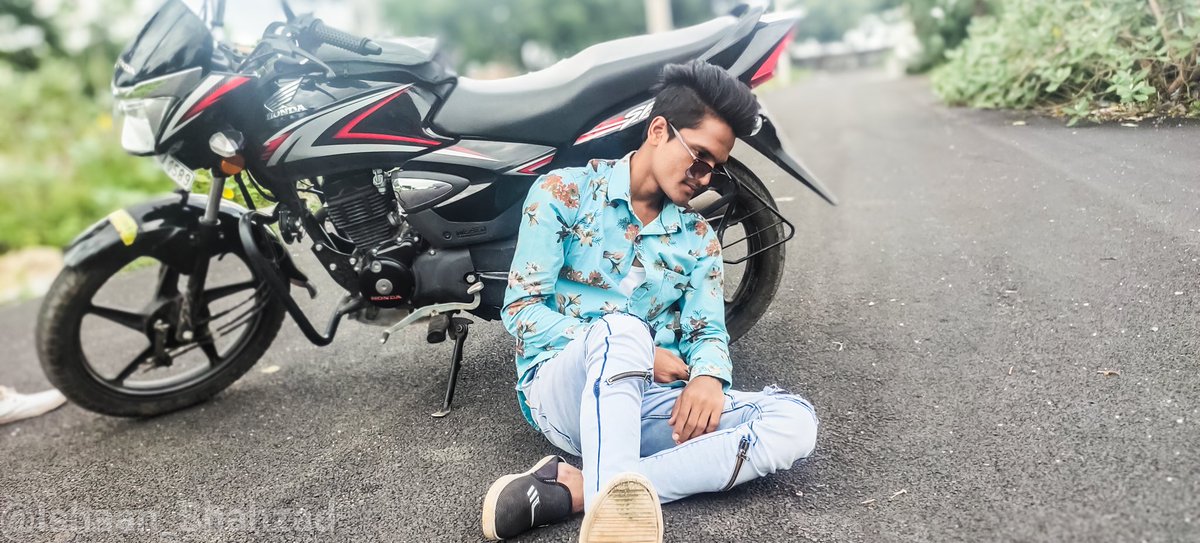 IshaanShahzad's tweet photo. BE UNIQUE #ishaanshahzad #ishaanization #rulebreaker @IshaanShahzad https://t.co/lHfujmpzm4