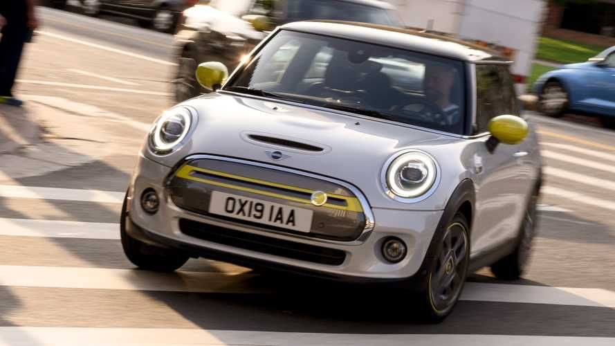GapInsurance123's tweet photo. Mini Electric car sales almost caught BMW i in H1 2020 https://t.co/cTub7fow4z https://t.co/ZXO5uzPkLd