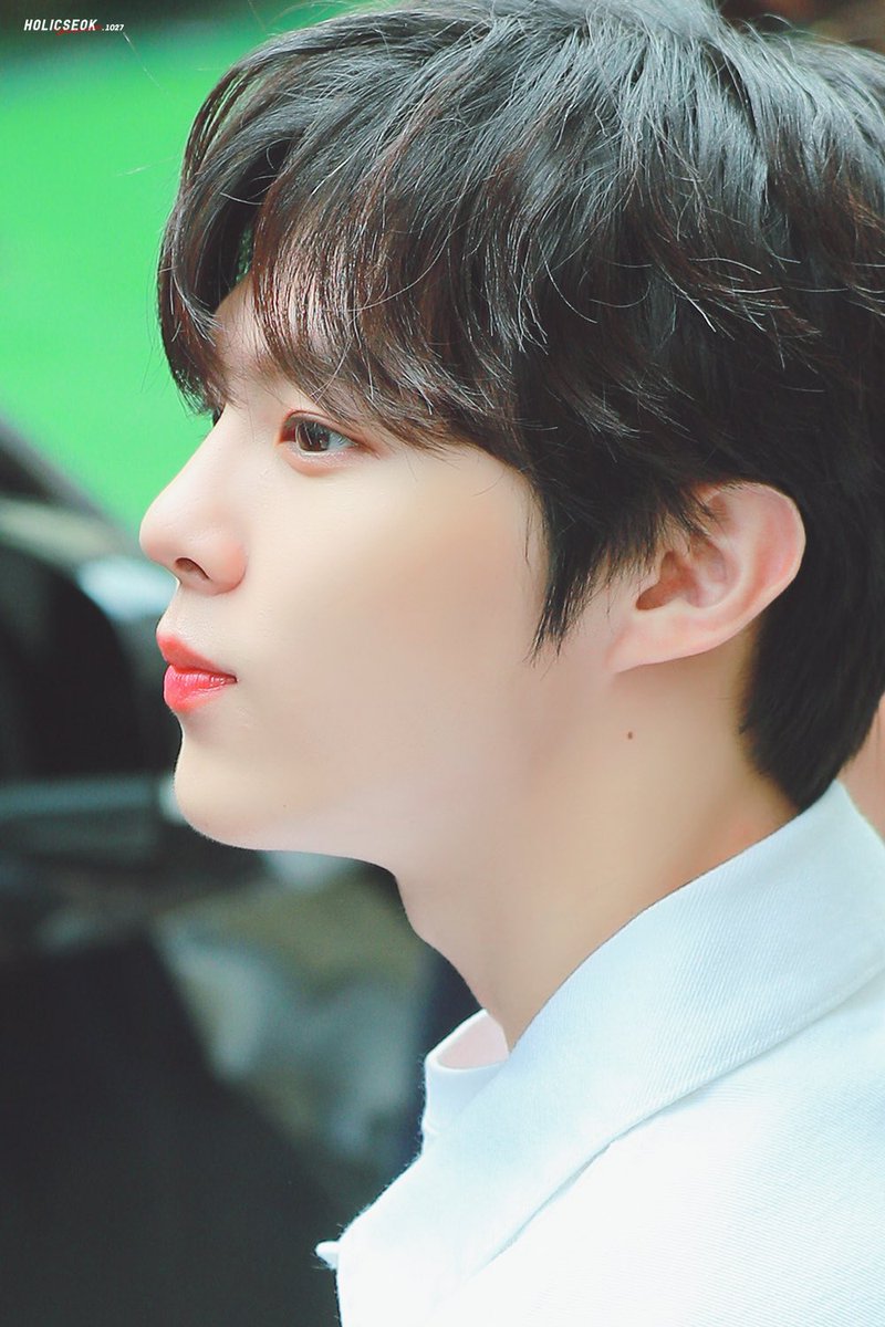 holickws1027's tweet photo. 200812 트웬티트웬티 제작발표회 출근💖

#김우석 #KIMWOOSEOK  #트웬티트웬티 https://t.co/KfkmUZm20w