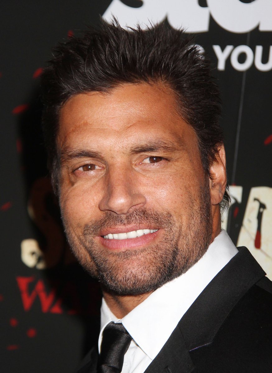 Manu Bennett:Azog and Slade Wilson (Arrow)