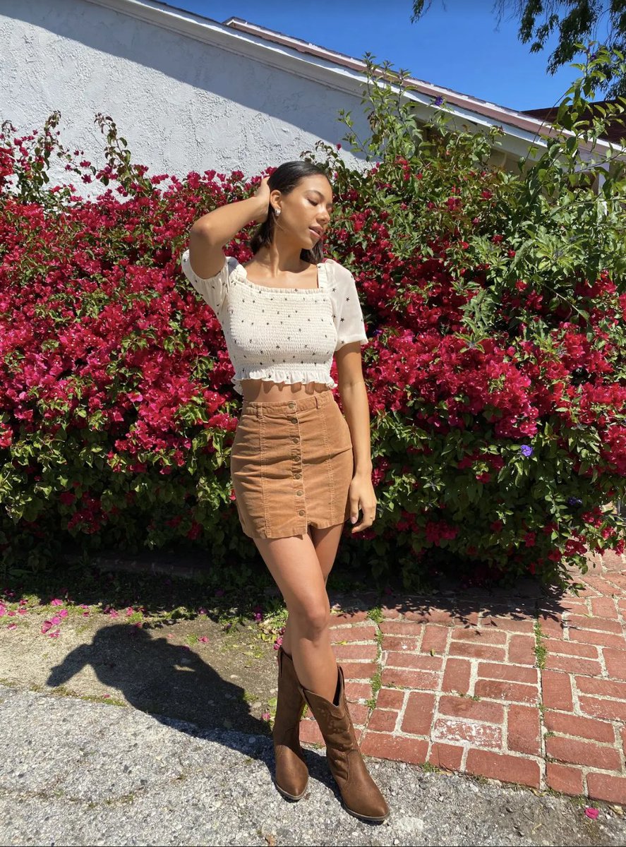 closettechic's tweet photo. Your outfit should always give you that feeling! 😍 

90s Feeling Blouse: https://t.co/OsiqSdyGAz https://t.co/JZhmrQvgqy
