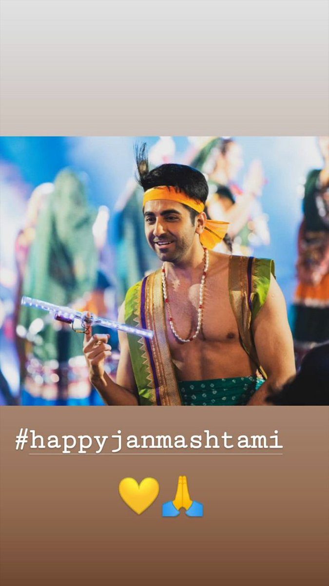 JayaQueen21's tweet photo. Happy janmastmi to all my Twitter friends 💝💞 @geneliad @Ritieshd @ayushmannk @Riteish_fan @iNilesh_Rd @CuteSmile00 @_riyaz_aly @pranju_GR 😍😍 https://t.co/7SaOj2HXI1