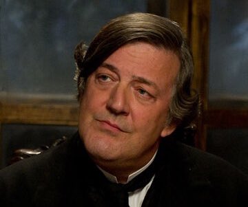 Stephen Fry:The Master of Lake-Town and Mycroft Holmes (Sherlock Holmes: A Game og Shadows)