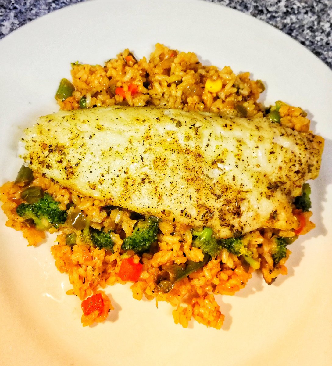 lesolemph's tweet photo. Quick meals... 🍽️ #WhenICook https://t.co/QQSMhNBvKZ