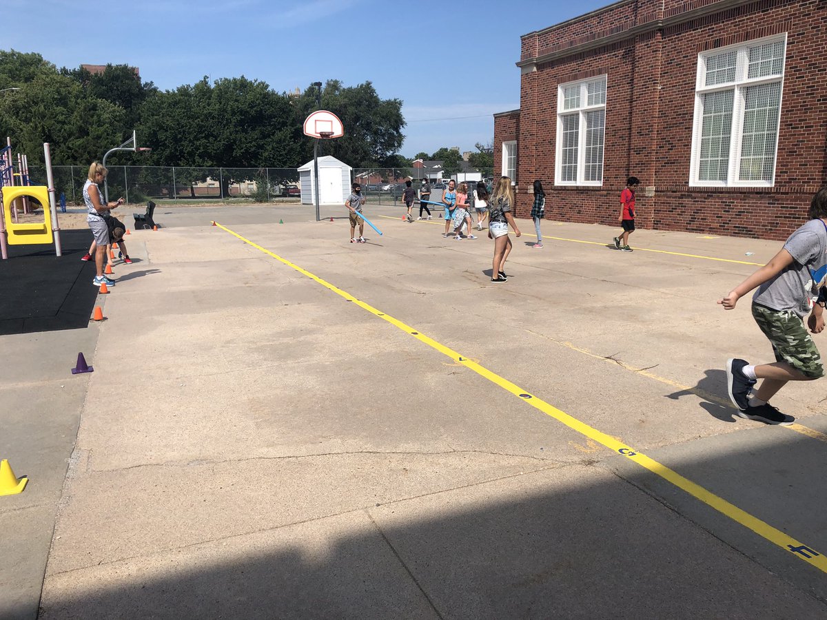 LPSHealth_PE's tweet photo. With some new rules, procedures and safety practices, PE looks a little different on day 1 but the kids have been great at Saratoga and Kooser! #firstdayLPS https://t.co/gTEci8mqLv