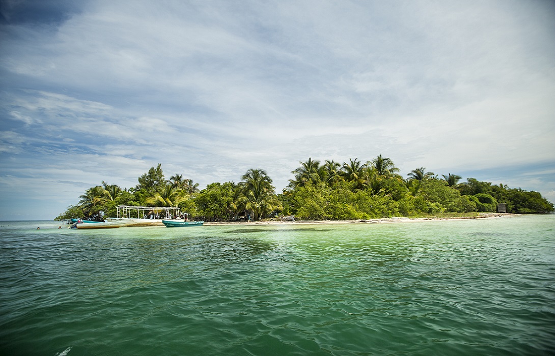 EDFOceans's tweet photo. NEW: #Belize takes another step in conservation leadership by expanding their marine protected areas. @EDFOceans congratulates the Belizean government for their commitment to sustainable #ocean ecosystems! https://t.co/JnwO1aeOZM https://t.co/yB52xNNYm3