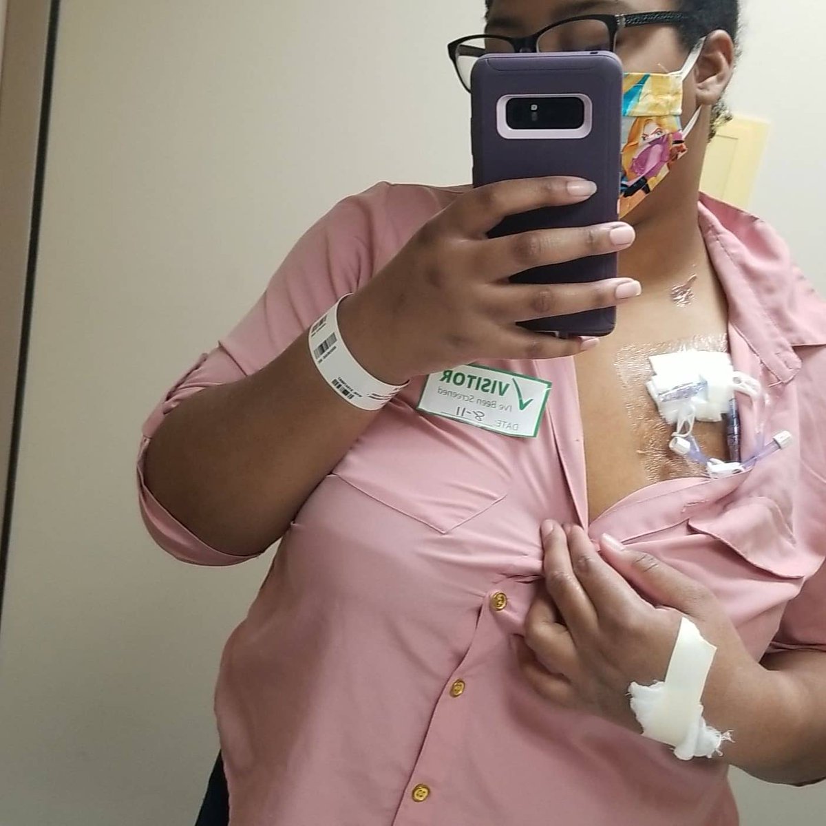 Cece_lovesyou's tweet photo. Port surgery went great I'm just in pain. #sicklecell #portplacement #sicklecellwarrior #sicklecellproblems https://t.co/ugNh2ngWs0