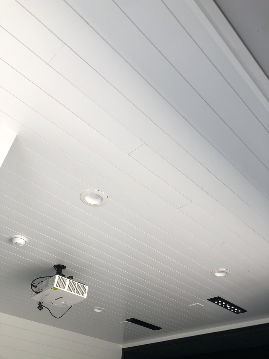 Jain_Building's tweet photo. “Fore Please, Harbor Golf Club Now Driving” (In a Toby Wilt Voice)
This Golf Check-in Station was designed with NuCedar Modern 6” Shiplap with an 1/8” Gap in Super White in a Horizontal Application.
A hole in one with this design! ⛳️
#nucedar #shiplap #siding https://t.co/gM5M7EZQss