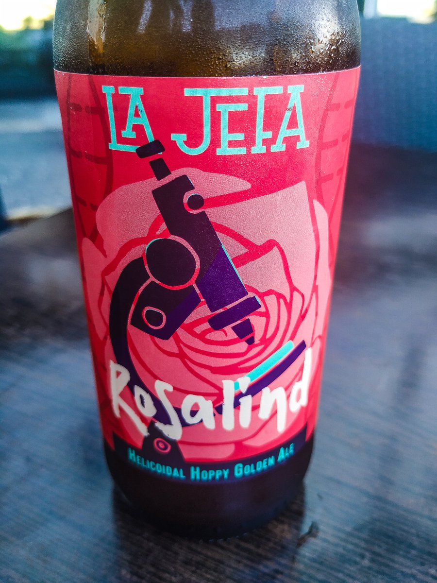 javi_casther's tweet photo. Echarte una 🍻 canaria🇮🇨 homenajeando a una de esas #científicas en la sombra. Bravo por #LaJefa, grata sorpresa al encontrarme esta edición en honor a #RosalindFranklin #SinCienciaNoHayFuturo 1/ https://t.co/lCotT7K0tW