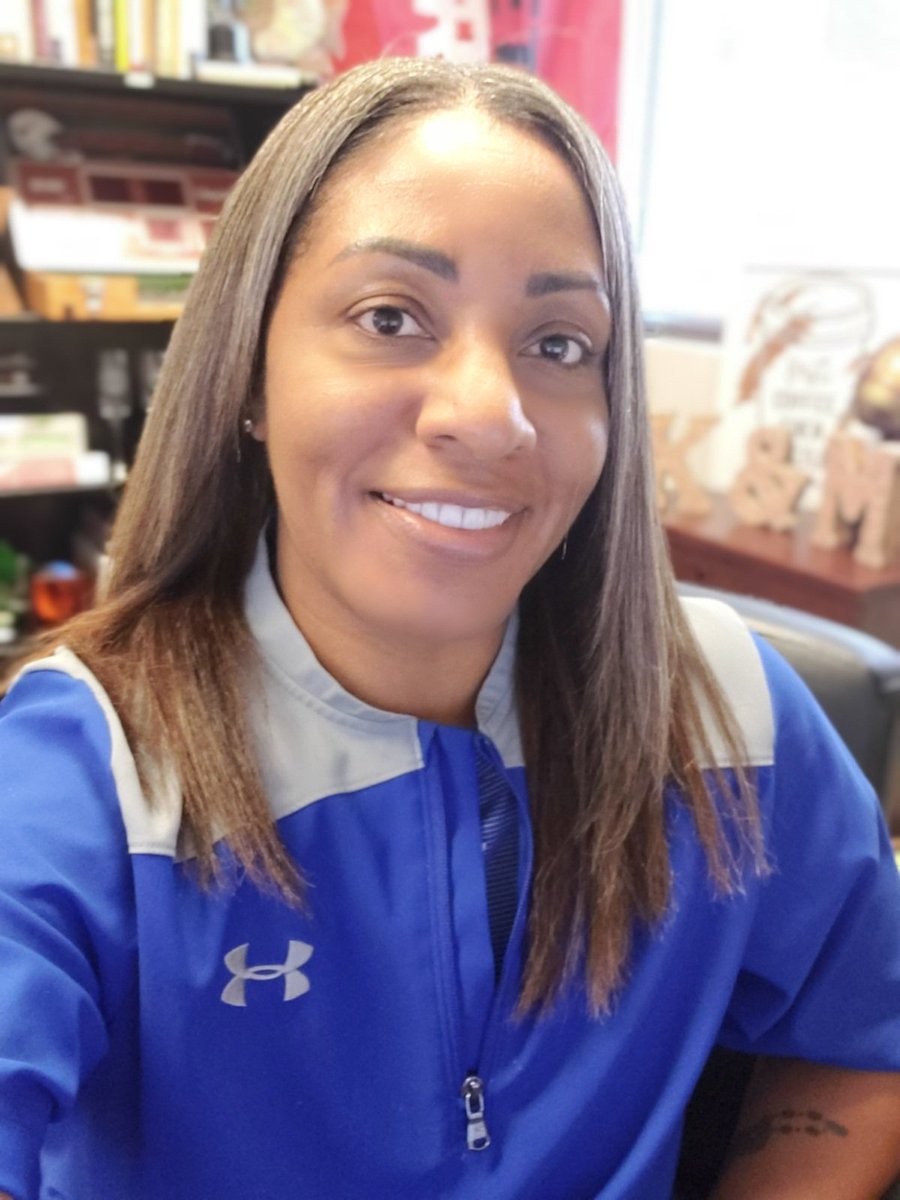 KPMitchell51's tweet photo. Supporting my #MM brother @Curt_Miller30. When one hurts, we all hurt. My condolences to the @OCHSAPdeitz family and the @OconeeWarriors community. #deitzchallenge #DoItForDeitz 💙 https://t.co/j92Lj1O4vU