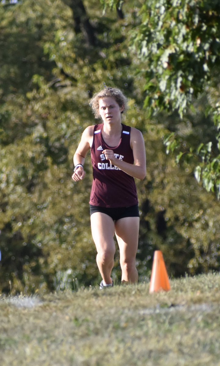 SC_TrackField's tweet image. Elly Haushalter has raced through @NTFXC, Middle School, @krushprogram and @scasdathletics . She’s a multi time State Medalist, All-State Selection. Now she is taking her talents to Syracuse University as a member of the Cross Country/ Track &amp;amp; Field teams! Congrats Elly!!