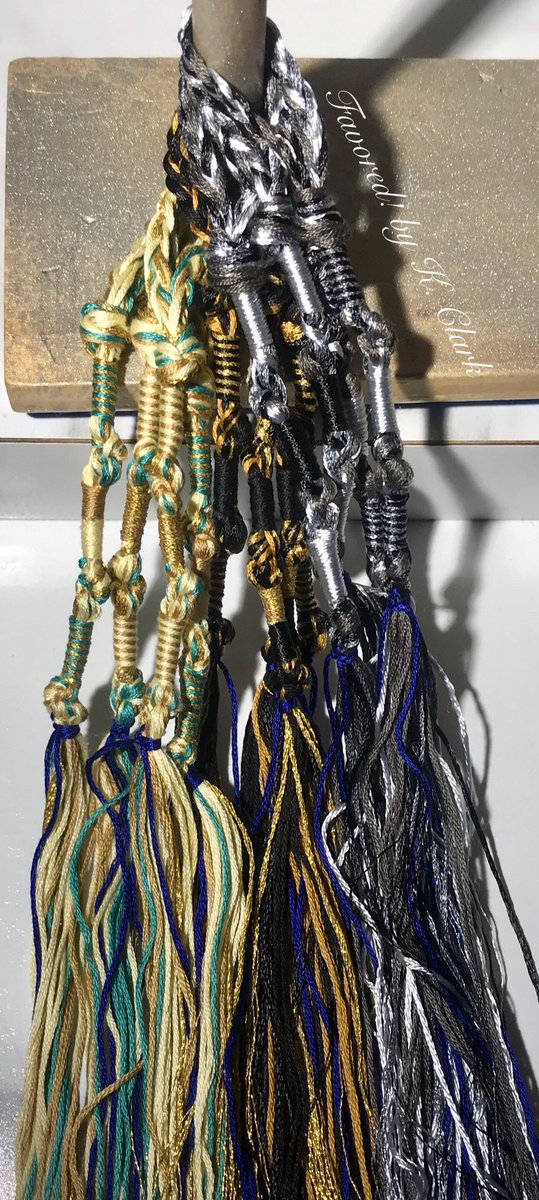 FavoredbyKClark's tweet photo. More custom colors ✨
.
.
Hit me up or hit the link in my bio 😊

#tassels #tzitzits #hebrew #shebrew #onlineboutique #handmade #custommade #brewtique #etsyseller #etsyshop  #commandmentkeepers #Yah #koe https://t.co/5ZITj7gkTY