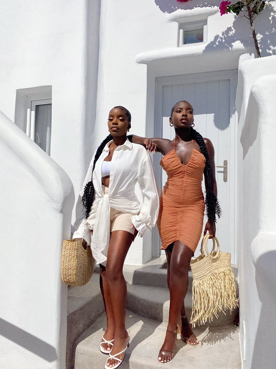 gratsikat's tweet photo. It’s the Melanin for me 🍫✨ https://t.co/vAhllQ75ow