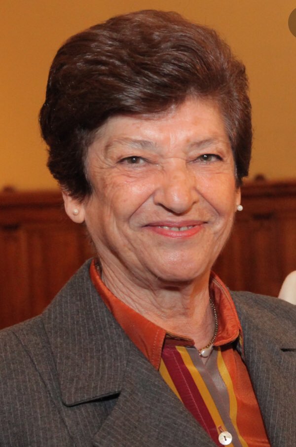 Últimos días para postular al Premio Raquel Correa 202O, que distingue a las mejores entrevistadoras chilenas. Plazo: 15 de agosto. Más info en anmpe.cl <a href="/bernidelsolar/">bernardita del solar</a> <a href="/carolamardonesf/">Carolina Mardones</a> <a href="/LauReyes_/">Laura Reyes</a> <a href="/DaniValleL/">Daniela Valle</a> <a href="/CaroinaJ/">Carolina Jiménez Mery</a> <a href="/KarimGalvez/">Karim Galvez</a> <a href="/CarmenJauregui7/">Carmen Jaureguiberry</a> <a href="/nanydelajara/">NANY DE LA JARA</a>