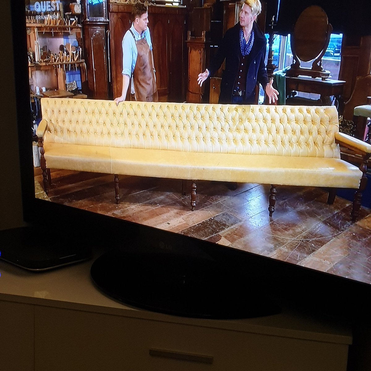 Anything_EVR18's tweet photo. Love the leather on this @CraigHughes666 https://t.co/ITLQCTcJ9V