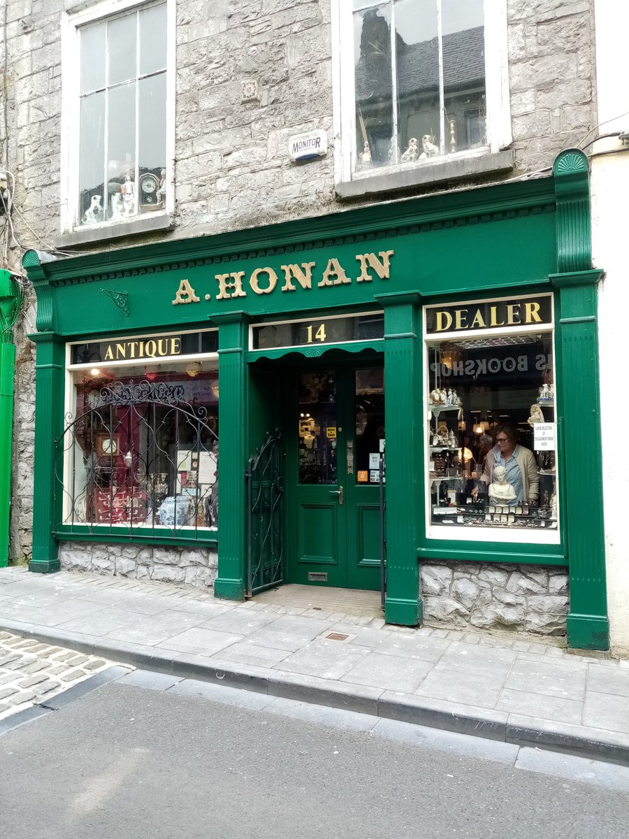 Loved my recent visit to Ennis, great vibes around the place & the pedestrianised streets is a fantastic idea! #Ennis #CountyClare #EnnisFriary #greatforshopping #greatrestaurants