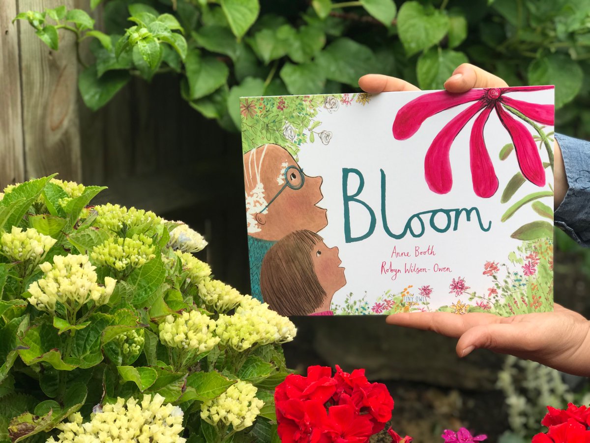 TinyOwl_Books's tweet photo. 🌟Bloom is Eagle Primary's BOOK OF THE MONTH!🌟

Discover this timely tale of love, care and selflessness! 🌸🌼🌹 @robynwilsonowen @Bridgeanne

Read more from @EaglePrimary:https://t.co/7Q3zIfqPzx #HopeInAScaryWorld https://t.co/P1ABHfSaSY