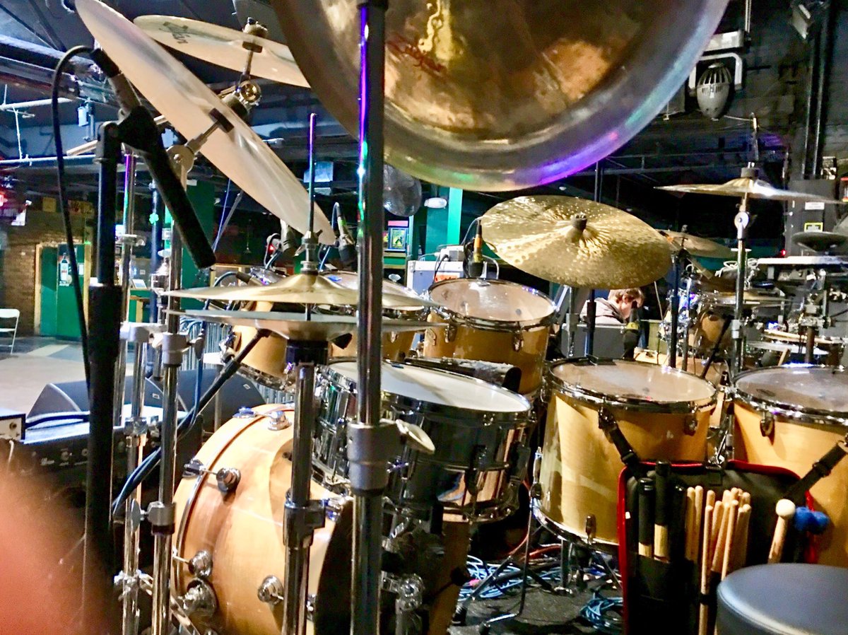 GregDeGug's tweet photo. Love it Korre! Thank you! And all involved in sharing this #MaxCreek show at #WestHartfordMusicHall aka #Agora from Nearly 33 years ago. I was 23...those drum solos w/ my partner in rhythm #RobFried R.I.P. ...how times flies. Was a joy to play.... 🙏🎷❤️🐘 @HookedOnCreek https://t.co/4Lmg7Ys8Ue