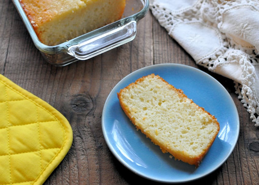 CookThisAgain's tweet image. Glazed Lemon Bread
This light, moist and delicious Glazed Lemon Bread recipe is made with fresh lemons, a bit of Greek yogurt and the glaze is baked in. Yum!
Recipe at... cookthisagainmom.com/glazed-lemon-b…

#lemonbread