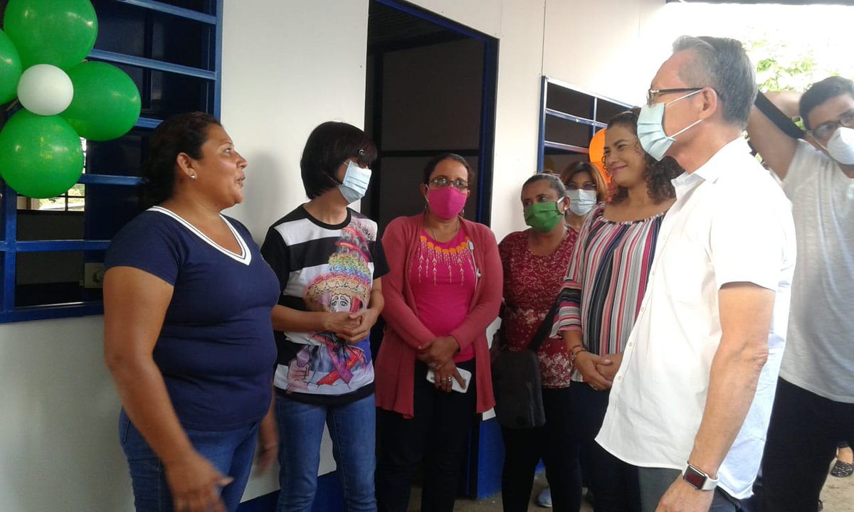Alcaldía de Managua y Taiwán entregan vivienda en San Isidro de Bolas
#Nicaragua #Noticias 
Vía👉 @managua_gob_ni
👉bit.ly/2DWZoc6