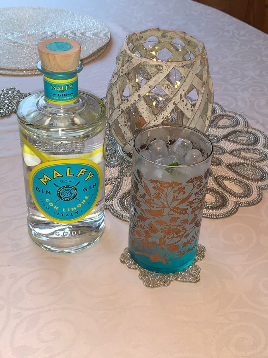 julesloc's tweet photo. As we are all wilting under the current heatwave, me thinks a G&amp;T is in order. What better Gin than @MalfyGin.  A twist on ‘The Lady from Sicily’ cocktail made into a long drink.  Currently on offer @waitrose. #WaitroseAndPartners  #WeArePartners  #Wine https://t.co/PiBw326A7f