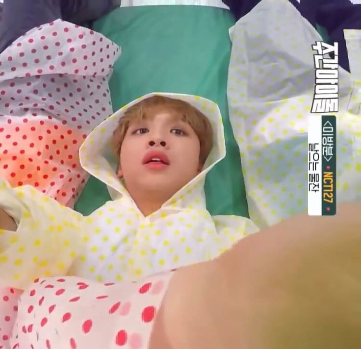 haechan as funshine bear "funshine bear loves to play and tell jokes all the time, but sometimes forgets that there are times in life you must be serious."