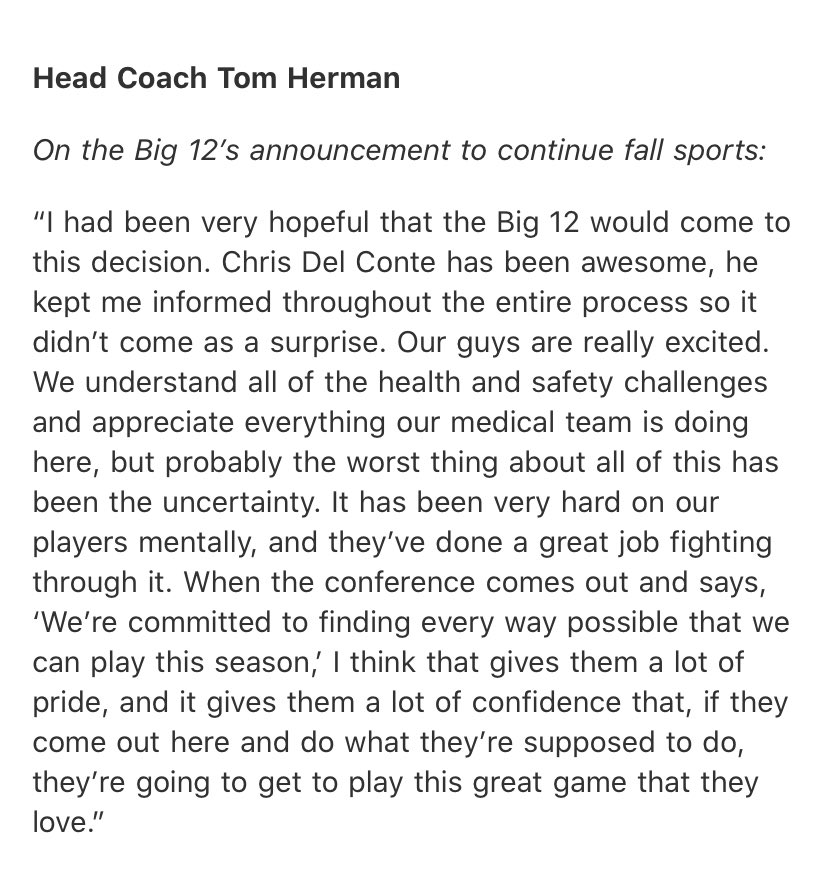 EfPlq1vWAAAxOdS?format=jpg&name=900x900