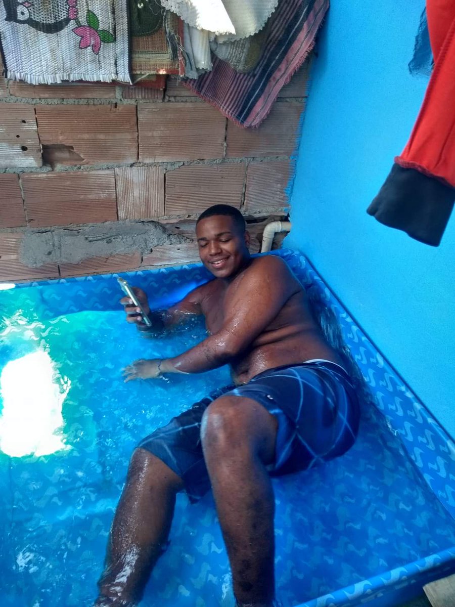 Thonthareei's tweet photo. A Kelson chora e aumenta o ódio dos irmão, quando me lembro do Dudinha da dor no coração😢😢😢😭😭😭
#MenorBom https://t.co/kC6NW0lvtj