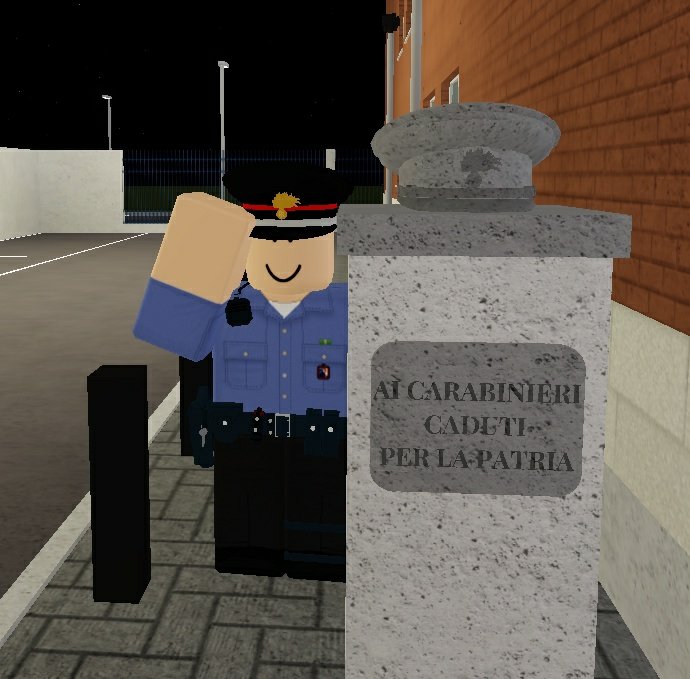 Fiesole, il #12agosto del 1944: 3 giovani #Carabinieri, A. La Rocca, F. Sbarretti e V. Marandola, si offrono ai tedeschi per salvare la vita a 10 cittadini ostaggi dei nazisti. Vengono fucilati senza esitazione e senza un processo.
Onore ai Carabinieri caduti.