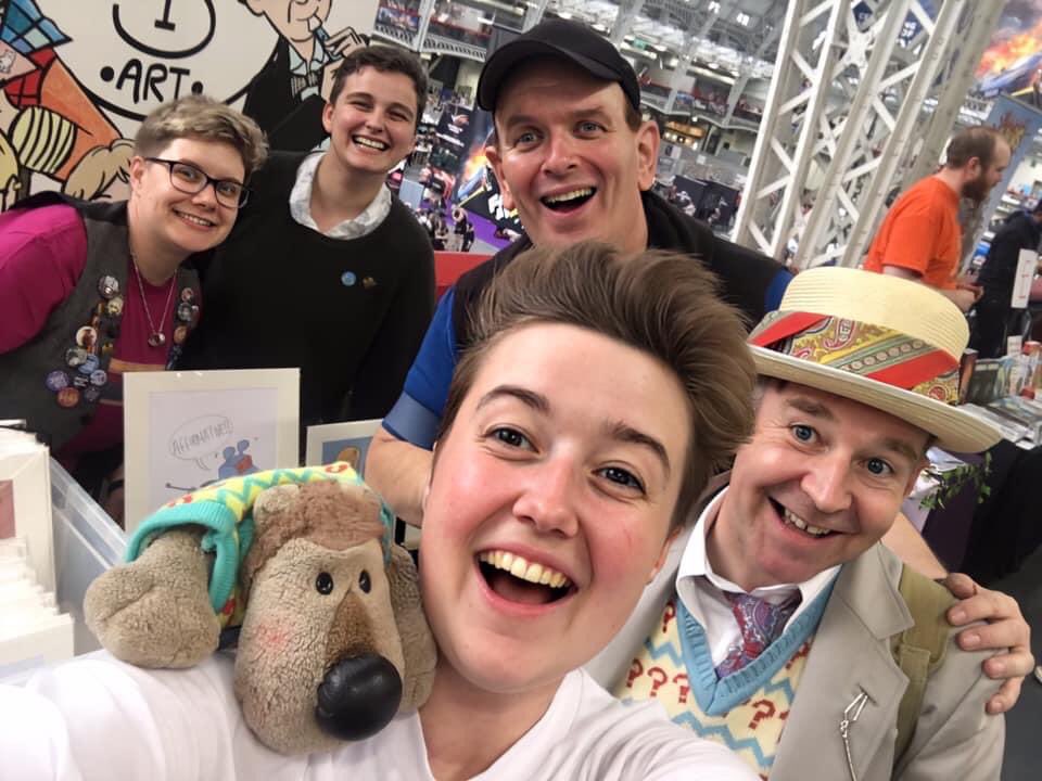 TimeLordDrew61's tweet photo. @RealFloppyLion @sophilestweets @tardis_monkey if you're following @sophilestweets @RealFloppyLion @tardis_monkey but not following me, you really should follow me too as we're fam just what the Doctor ordered as we are all part of the Bristol Who Crew. Defending the South West with Art Cosplay & Writing & Fun
#Follow Train https://t.co/VLpYkAECYo