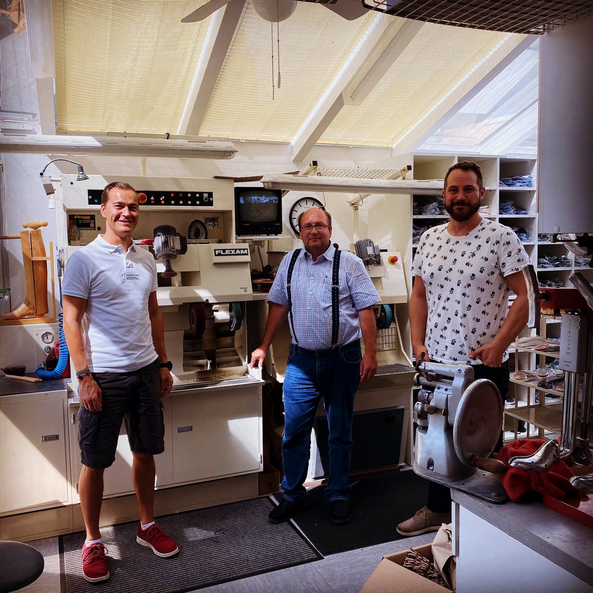 Den #Prozess der #Kommunikation mit den Kunden #neudenken! Das wird mein neues Projekt bei Pieschek Orthopädieschuhtechnik! Danke für den Support der <a href="/HWK_Hamburg/">HWK Hamburg</a>! #prozessoptimierung #handwerk #digitalisierung #consulting #processoptimization #CustomerExperience #CustomerService