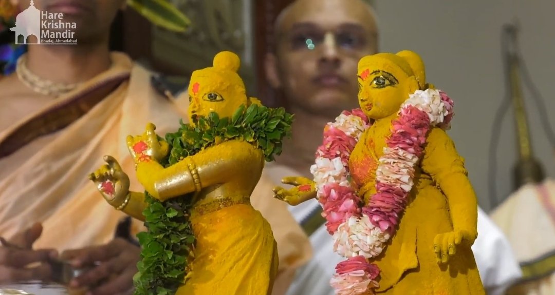 Hare Krishna mandir, BhadajGovind bolo Hari Gopal boloradha raman hari govinda bolo