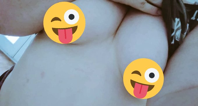 DM me for more info Watch me on pornhub  #pornhub FatfreakyAngel  My #onlyfans is always free https://t<a href="/tag/pornhub"class="tags">#pornhub</a><a href="/tag/onlyfans"class="tags"><span>#onlyfans</span></a>