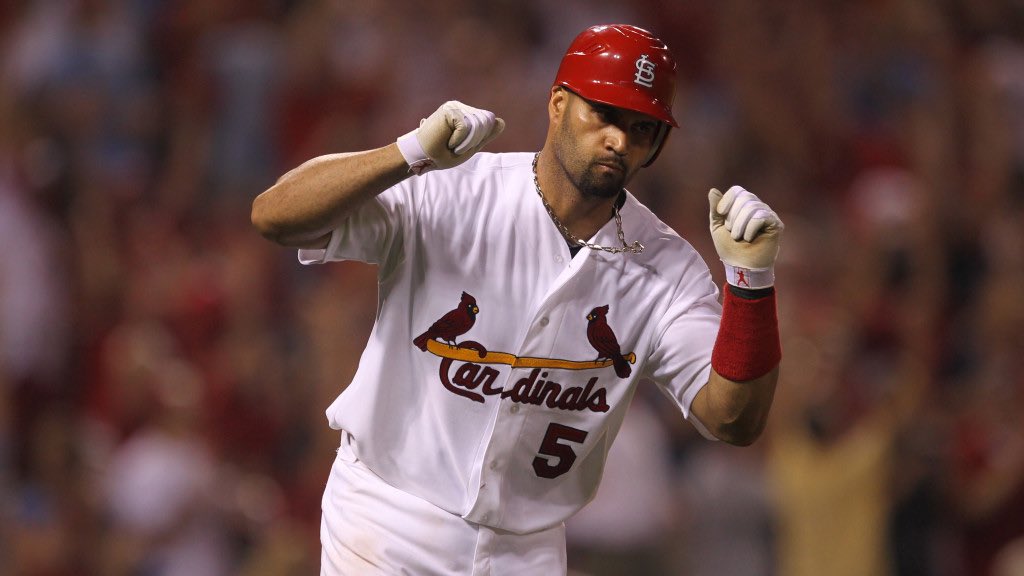 Ackerman1120's tweet photo. ANNOUNCEMENT: Albert Pujols will be on the “Garage Happy Hour” this week. For those not familiar with the show, it’s me sitting in my garage talking to people. This person... happens to be a HR away from tying Willie Mays. 

Thursday, 5:30 PM CT on the @KMOXSports account. 🍻 https://t.co/DLXRjT6y7k