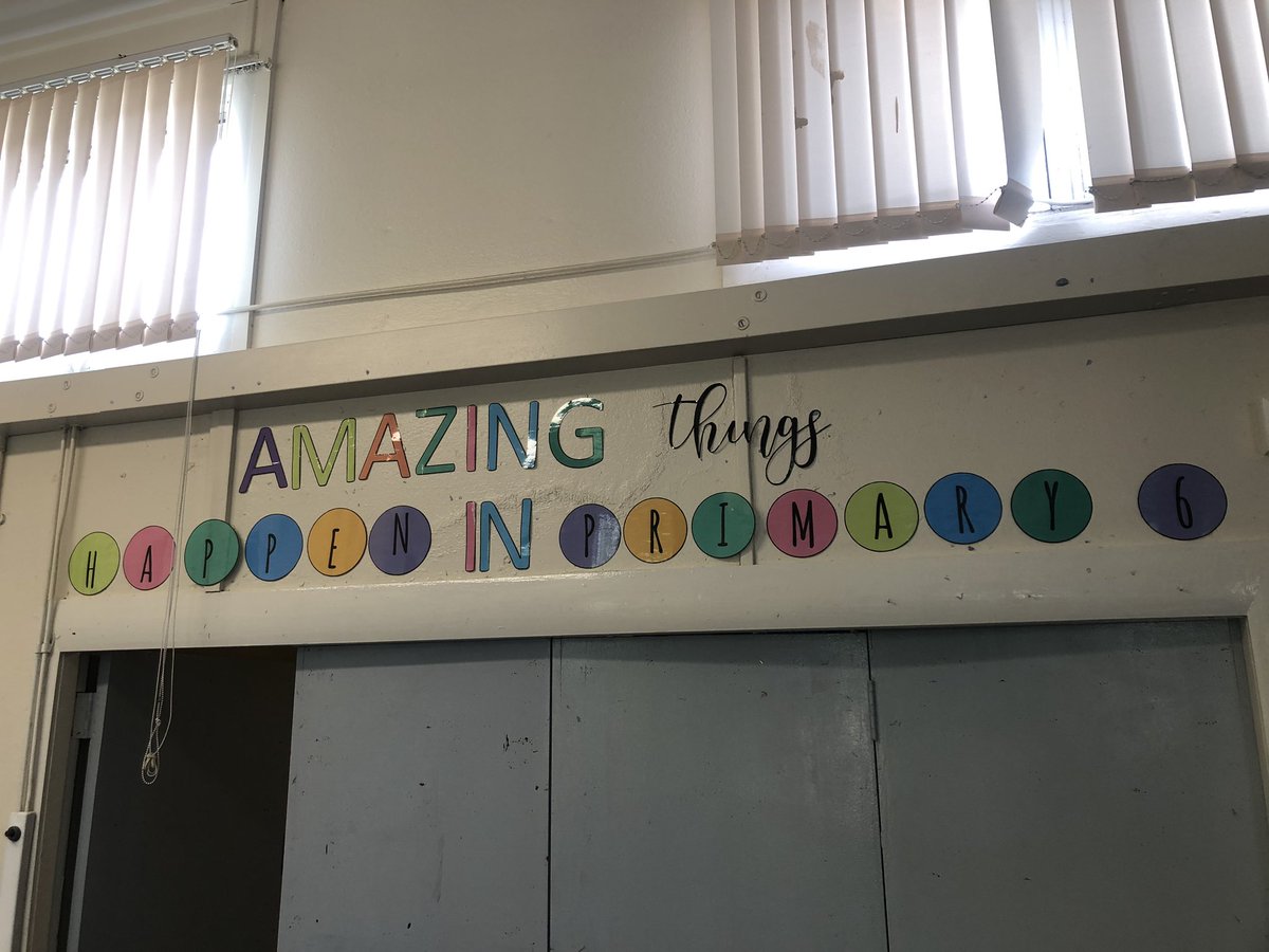 MissHunter30's tweet photo. So pleased with how these displays have turned out ✔️ Even more excited to welcome the kids back to school tomorrow 😃🌟👩🏽‍🏫 https://t.co/v6s6mjom2P