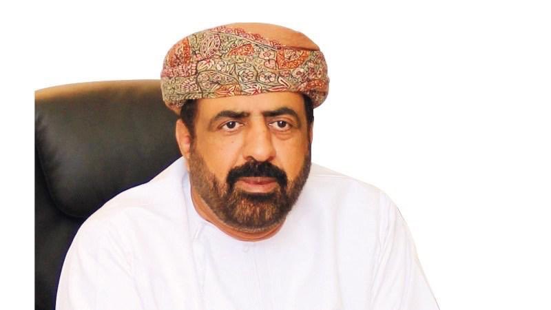 تَرَكَ أعمالهُ الخاصة بعد التكليف السامي من أعز الرجال وأنقاهم -رحمه الله- وشمرَ عن ساعديهِ وصُدِمَ بالواقع الأليم فاليد الواحدة لا تُصفق ورغم ذلك كان شوكةً في نحورهم ولمسنا التغيير كمستهلكين رغم الضغوط التي كانت عليه لذلك #شكرا_الدكتور_سعيد_الكعبي
ونتمنى لك التوفيق دائماً