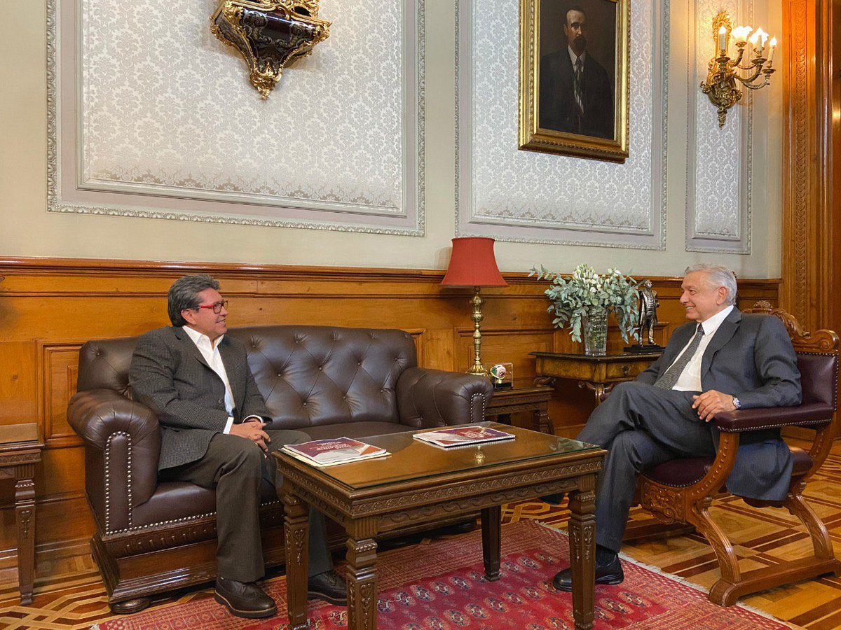 RicardoMonrealA's tweet photo. En reunión con el presidente @lopezobrador_, conversamos sobre la agenda legislativa del próximo periodo de sesiones en el @senadomexicano, sobre la emergencia sanitaria y la perspectiva económica. Vi un mandatario firme, informado, sensible. Concluí que estamos en buenas manos. https://t.co/blqj8DoTT3