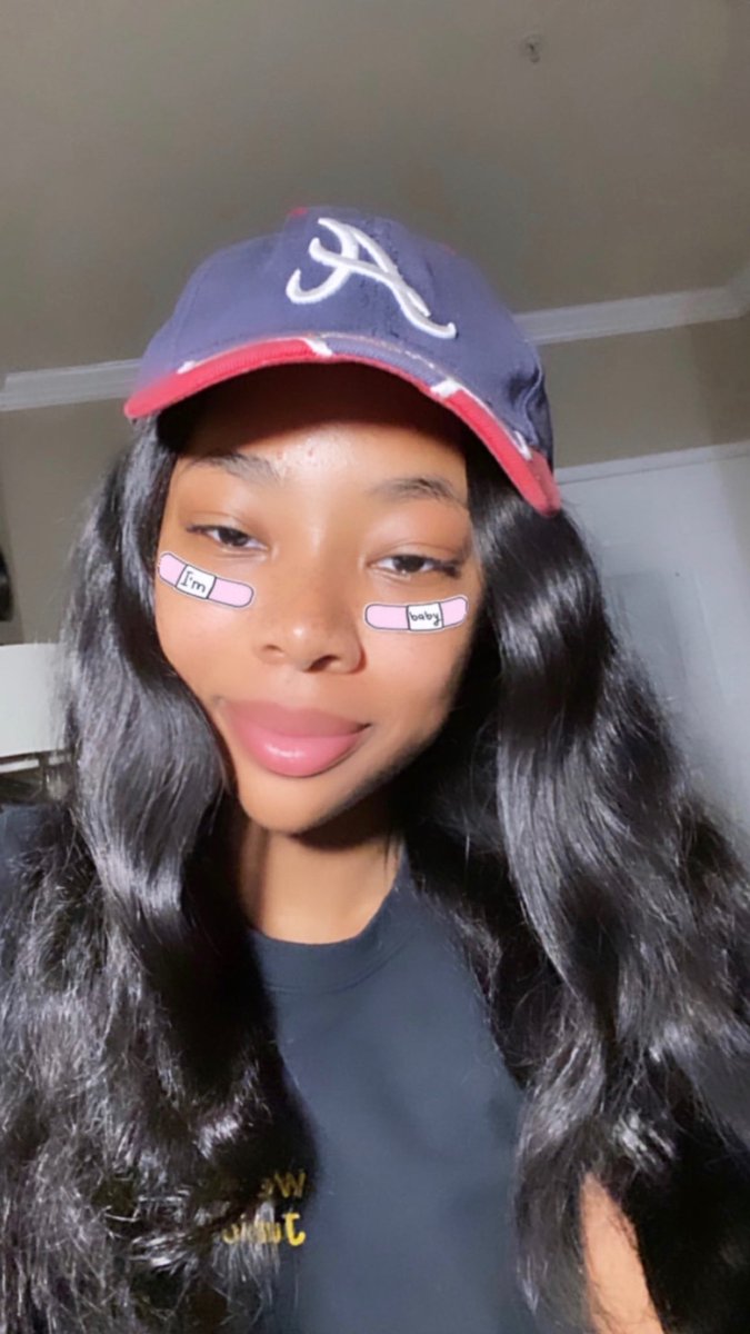 KaySosa300's tweet photo. It’s just me in a hat <3 https://t.co/yvHEZNiacE