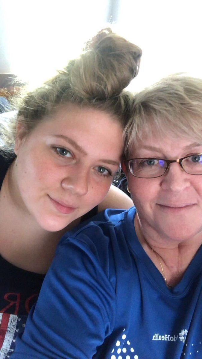 This gorgeous girl is 21 today!! Happy Birthday my Hannah Banana! 💕💕