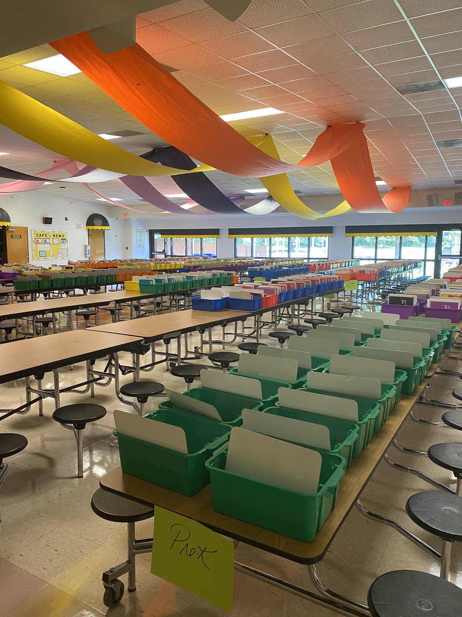 dl_sims's tweet photo. We are all set to pass out resources and supplies next week to our scholars. Parents, please ensure you have signed up for a time slot Monday-Friday of next week! See you soon! https://t.co/qdf7PJFOLk