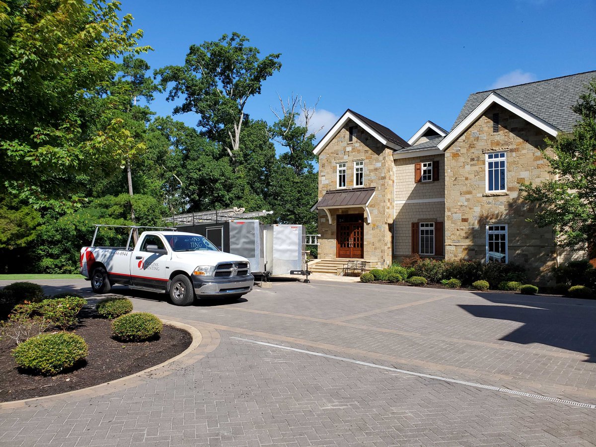 RigginsPainting's tweet image. We give your house the love and attention it needs!  Call us today for a free estimate! (901)444-0944.  Look forward to hearing from you soon!

#interiorpainting #exteriorpainting #lettheprofessionalsdoit